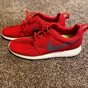 Nike Red Roshe